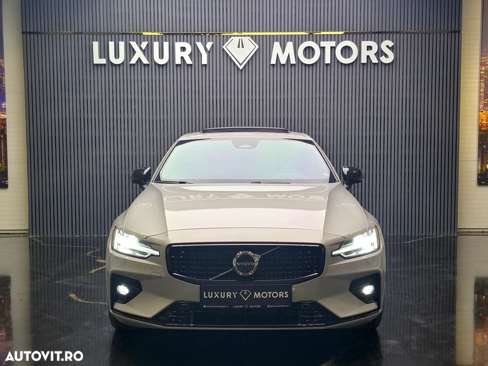 Volvo S60 B5 B AWD Ultimate Dark - 36