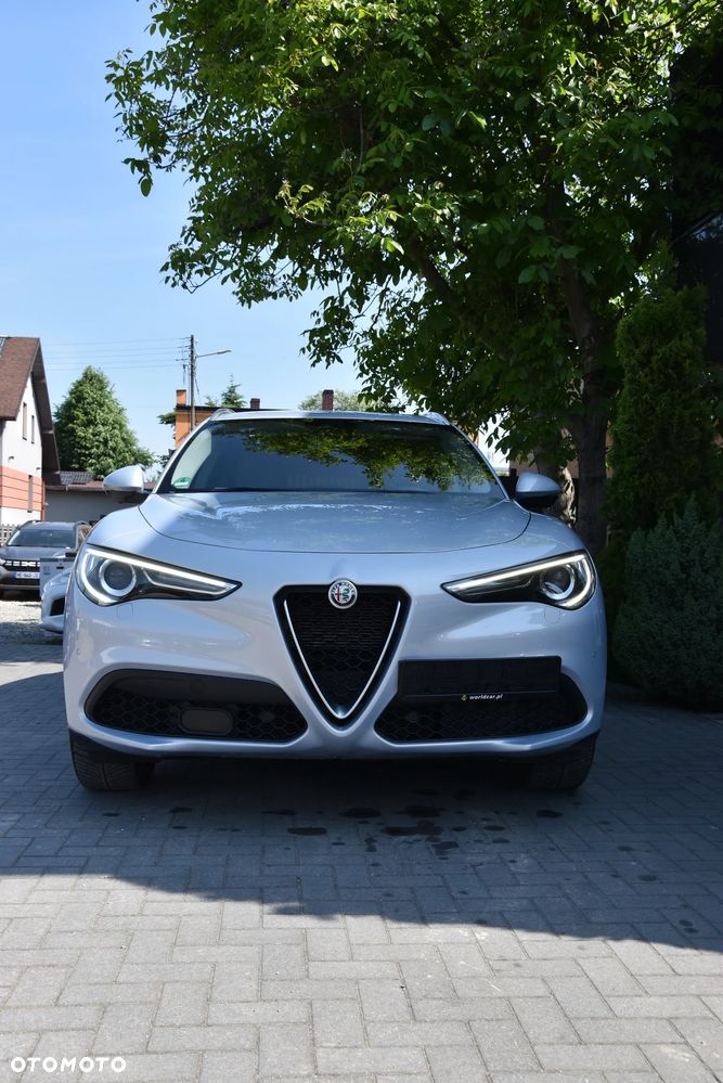 Alfa Romeo Stelvio 2.0 Turbo 16V AT8-Q4 Competizione - 11