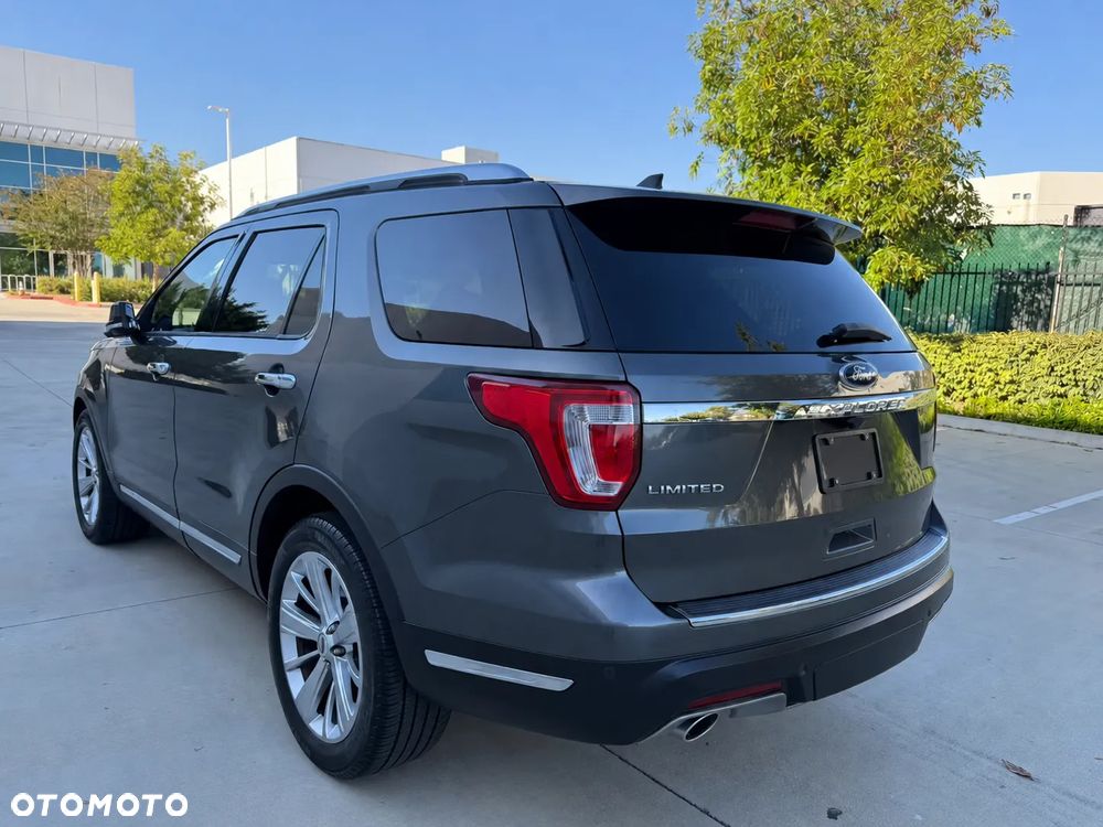 Ford Explorer - 5