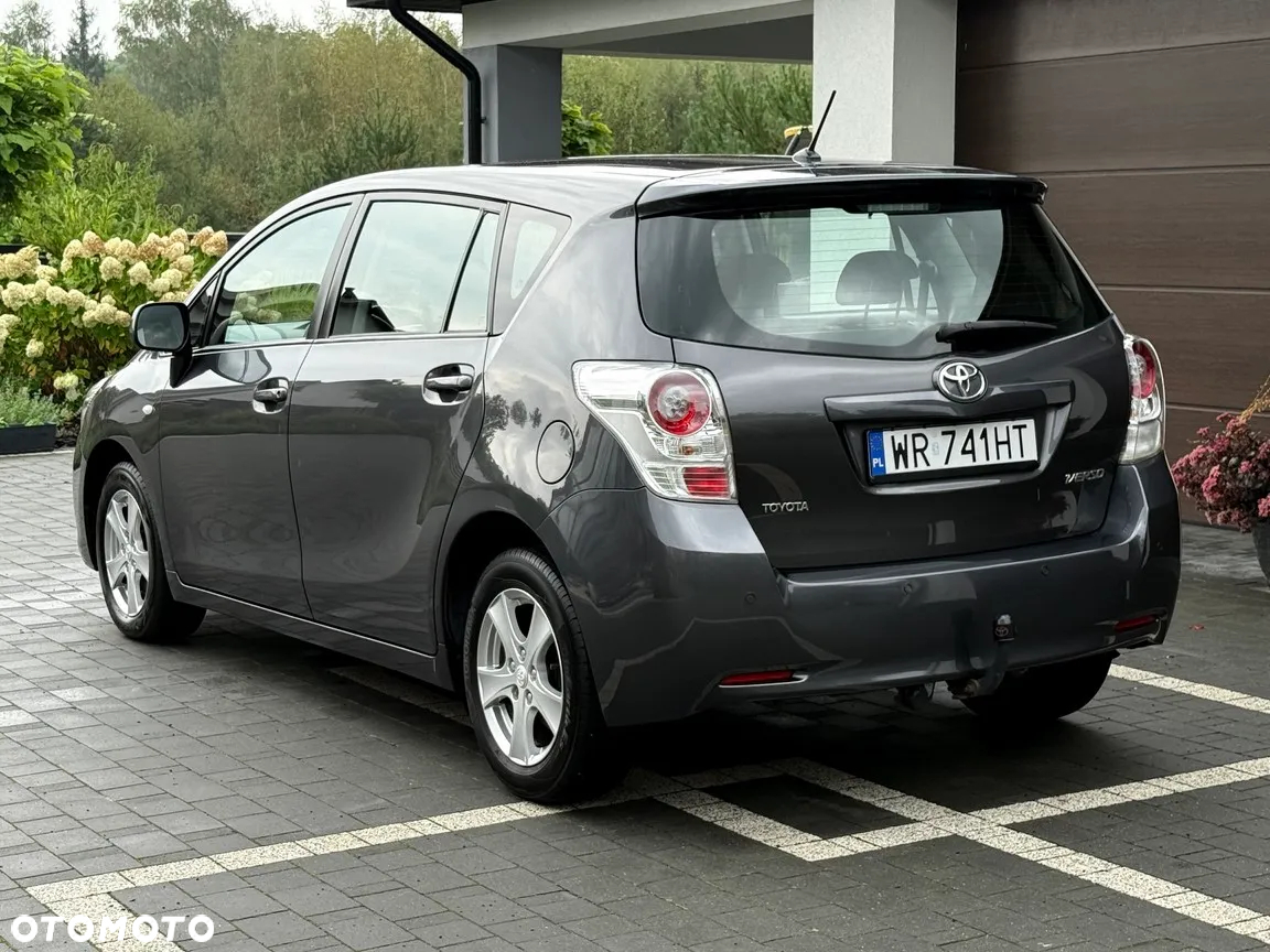 Toyota Verso 1.8 Edition - 5