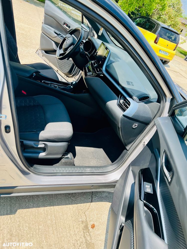 Toyota C-HR 1.8 HSD 122 CP 4x2 CVT Style - 29