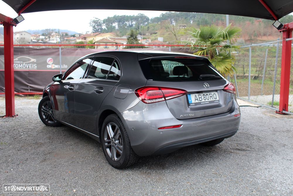 Mercedes-Benz A 250 - 4