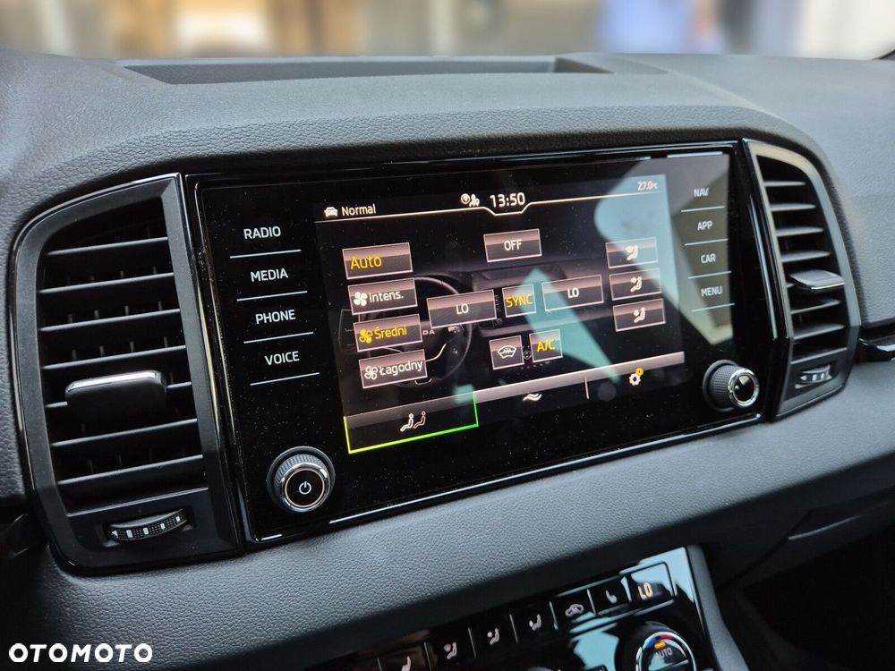 Skoda Karoq 1.5 TSI ACT Sportline DSG - 34