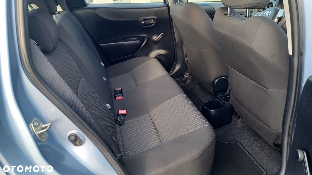 Toyota Yaris - 12
