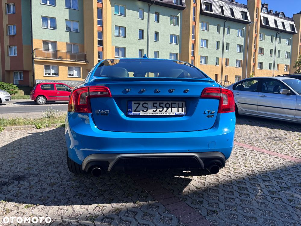 Volvo S60 T6 AWD R-Design Summum - 6