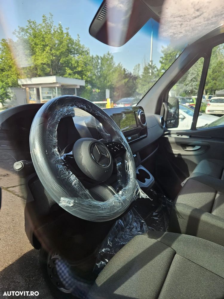 Mercedes-Benz Sprinter 319 CDI furgon extra-lung PRO - 4