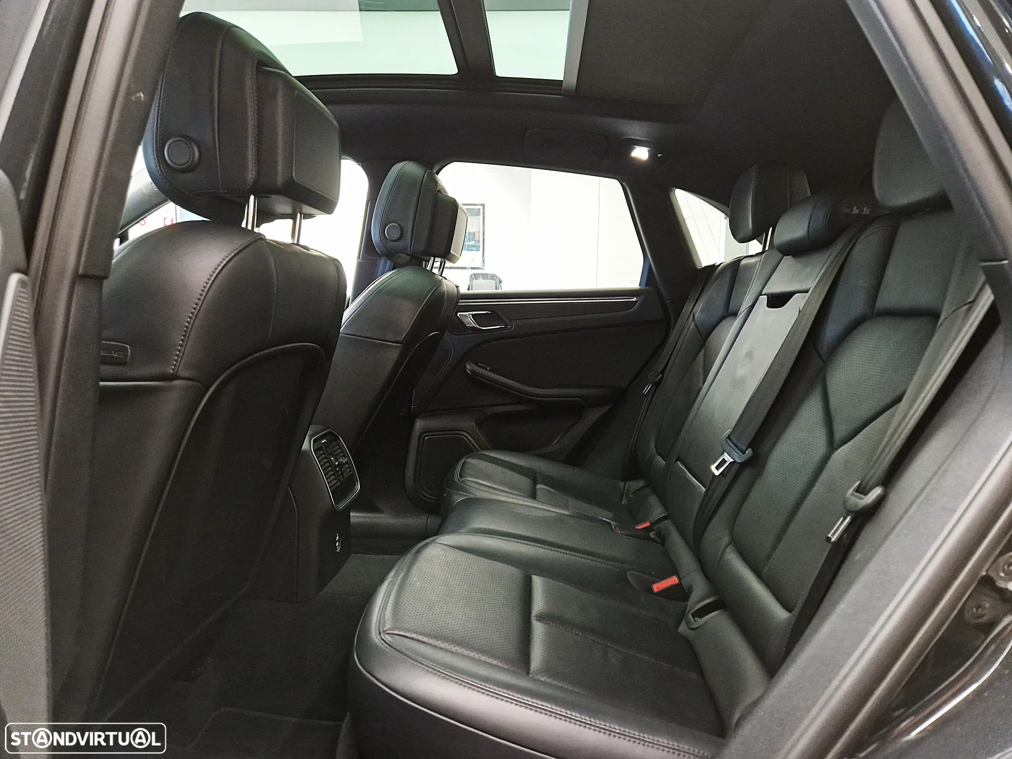 Porsche Macan Standard - 28