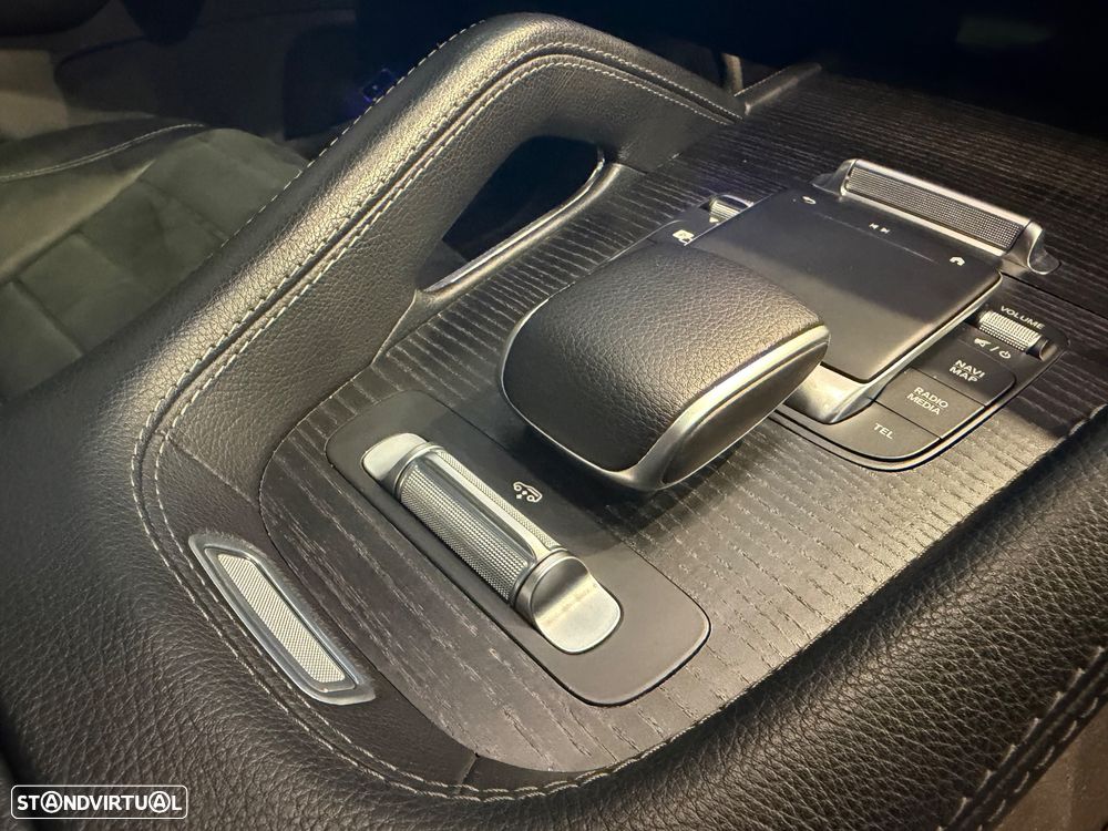 Mercedes-Benz GLE 350 e 4Matic 9G-TRONIC AMG Line — fotografia 45