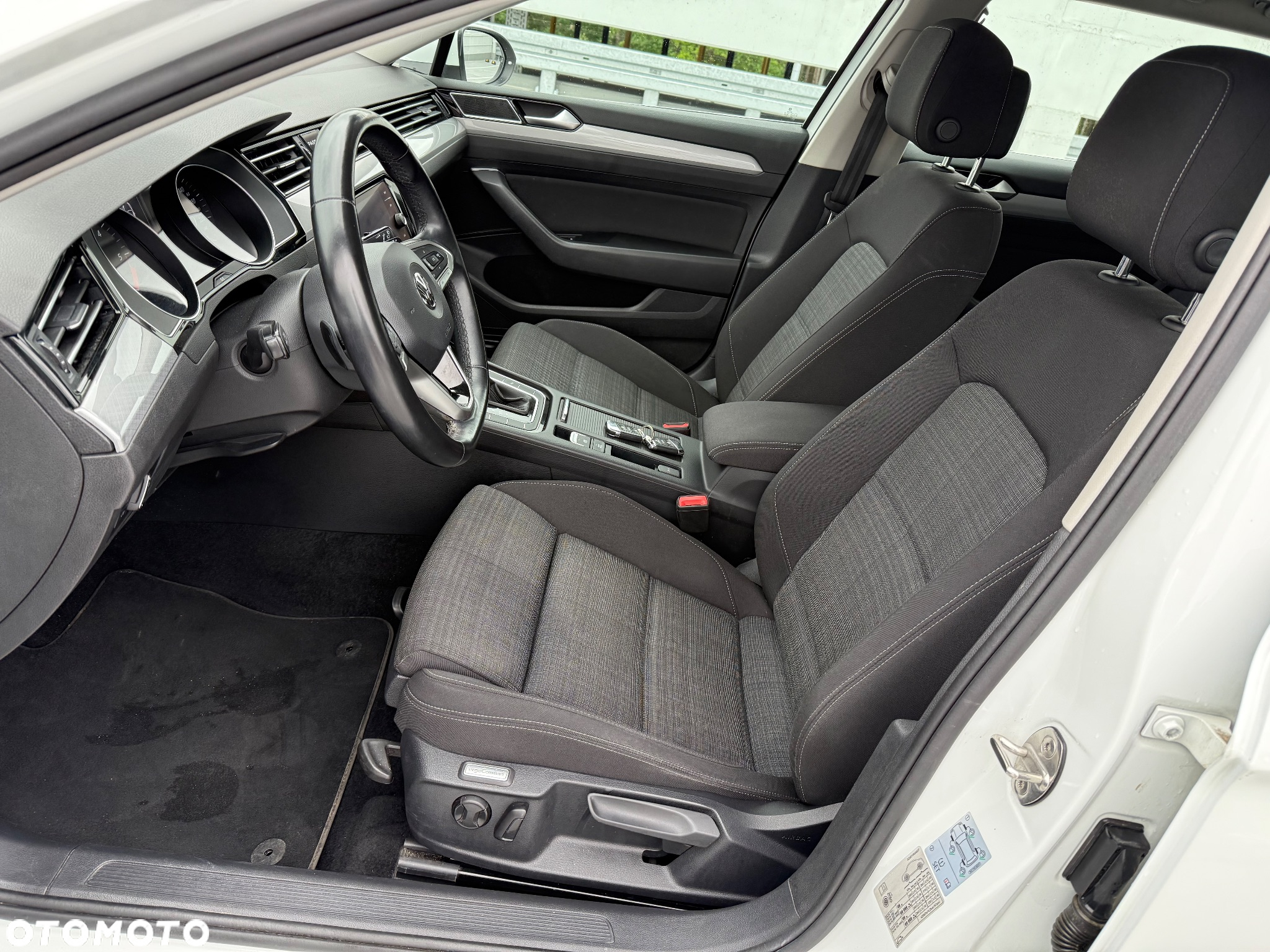 Volkswagen Passat 2.0 TDI EVO Business DSG - 14