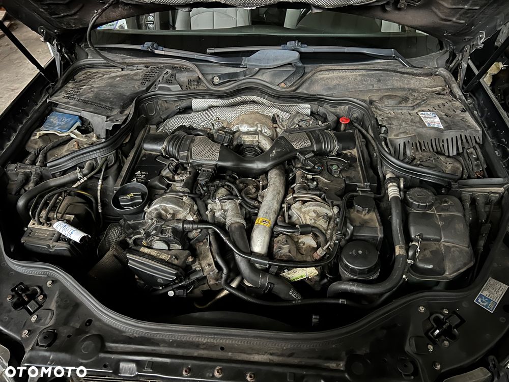 Goły słupek Silnik 3.0cdi v6 224km od Mercedesa w211 przebieg 378tys.km - 9