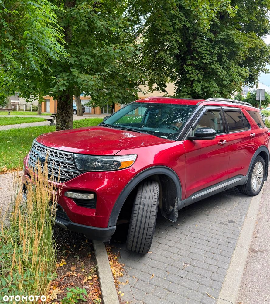Ford Explorer - 1
