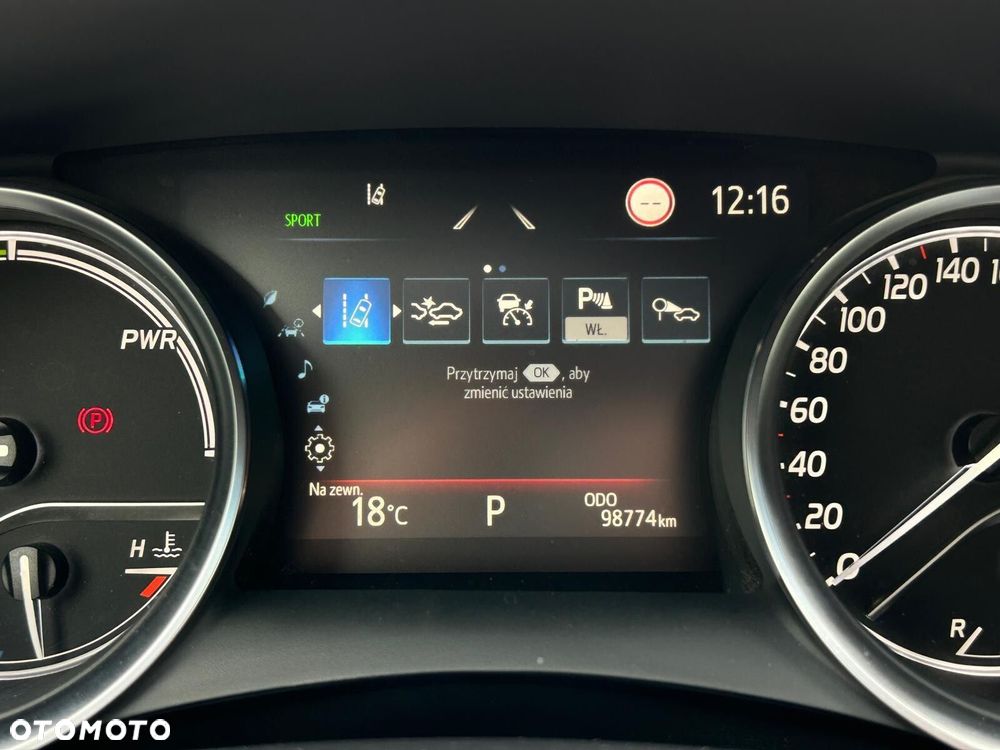 Toyota Camry 2.5 Hybrid Comfort CVT - 26