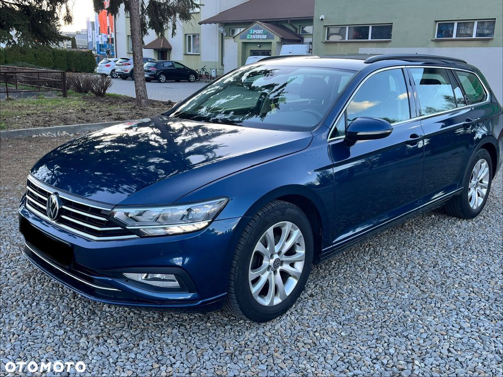 Volkswagen Passat 2.0 TDI SCR DSG Conceptline - 1