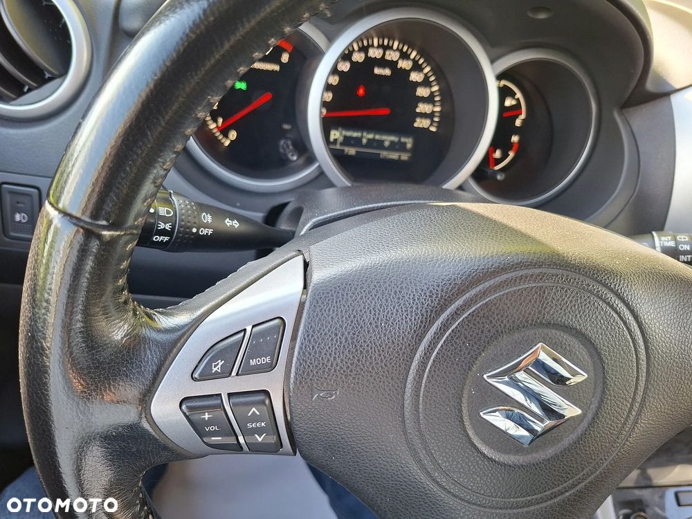 Suzuki Grand Vitara 3.2 Automatik Comfort+ 20 Jahre - 9