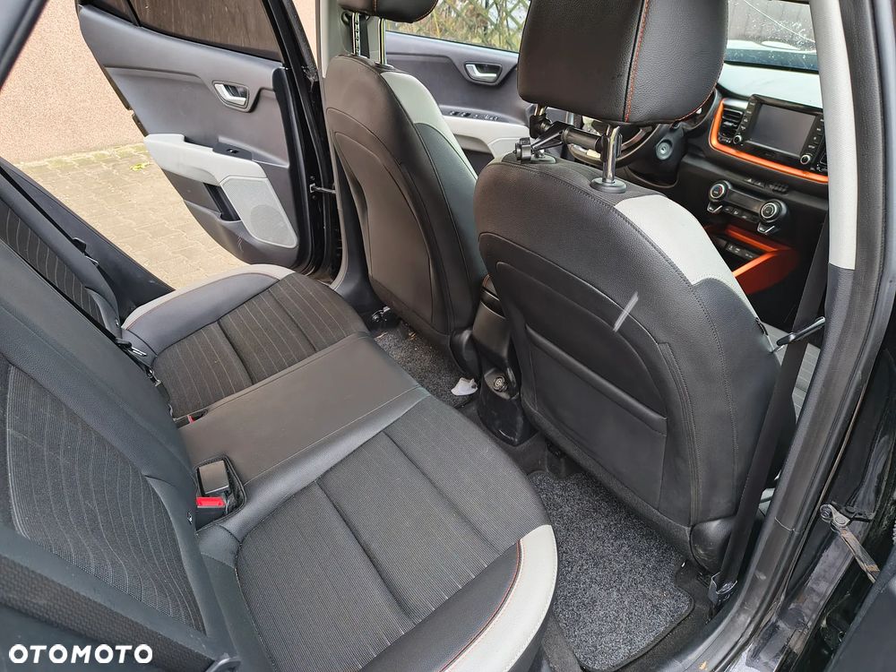 Kia Stonic - 17