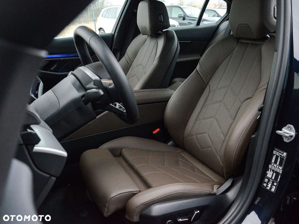 BMW Seria 5 - 33