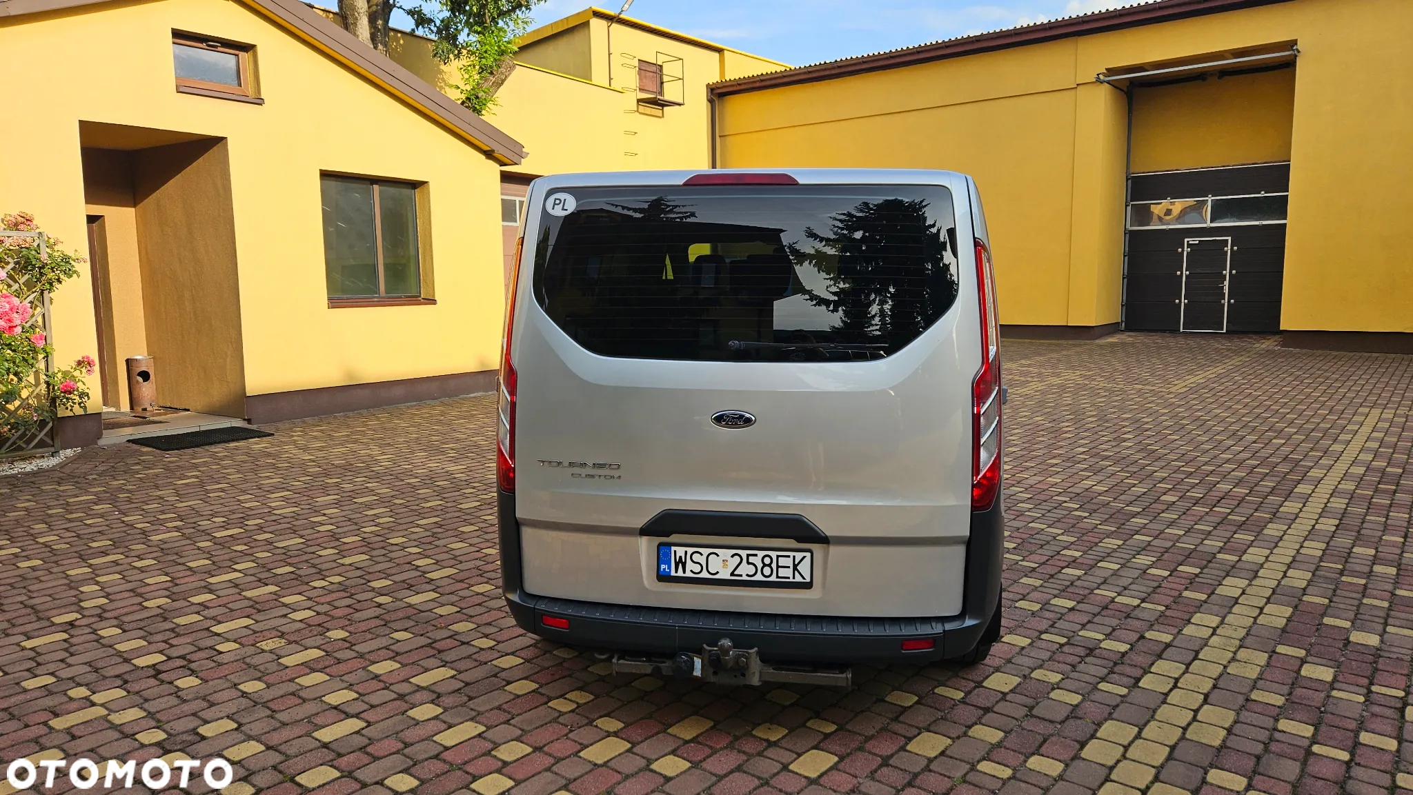 Ford Tourneo Custom - 6
