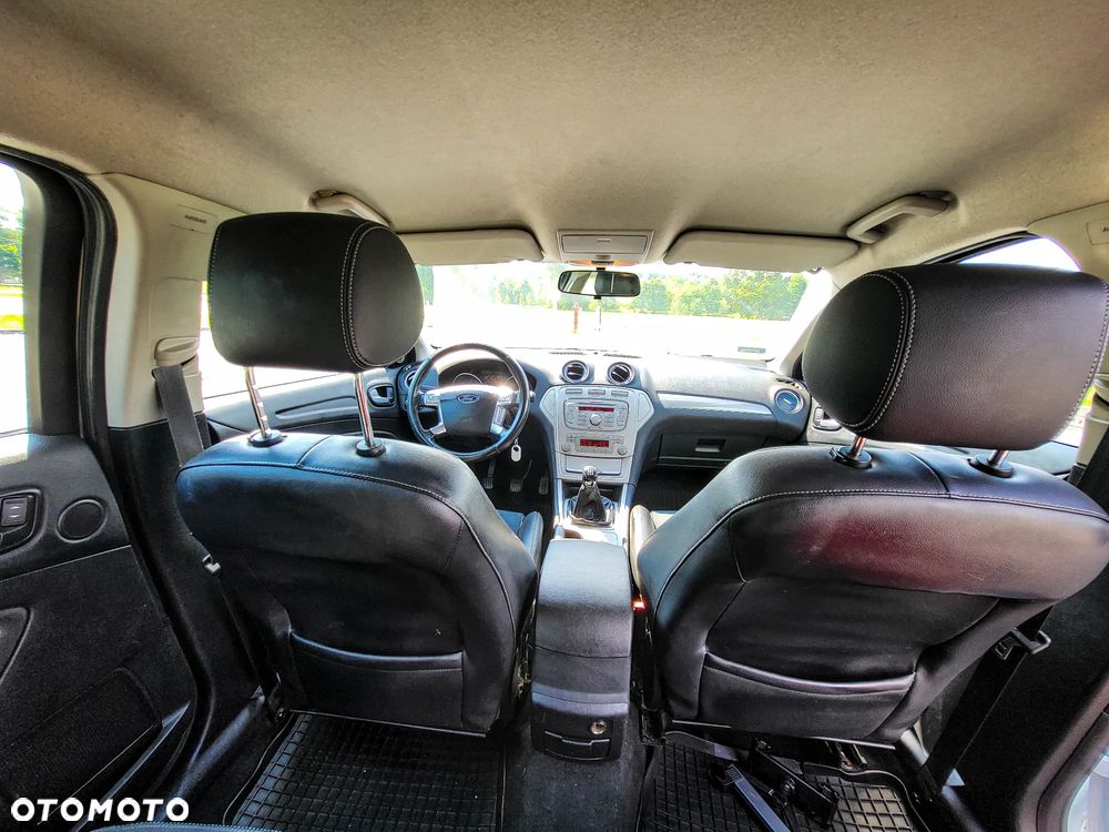 Ford Mondeo 1.8 TDCi Titanium - 31