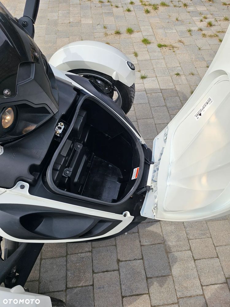 Can-Am Spyder - 14
