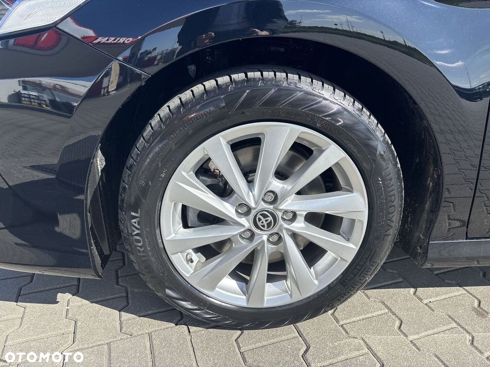 Toyota Camry 2.5 Hybrid Comfort CVT - 11