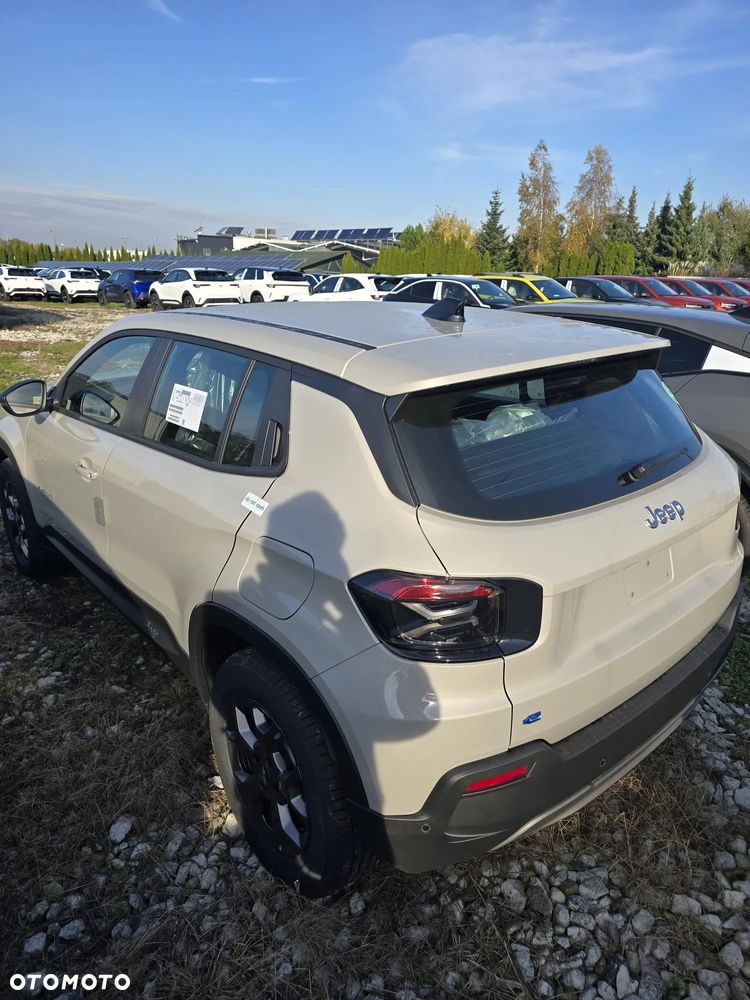 Jeep Avenger 54kWh Longitude - 3