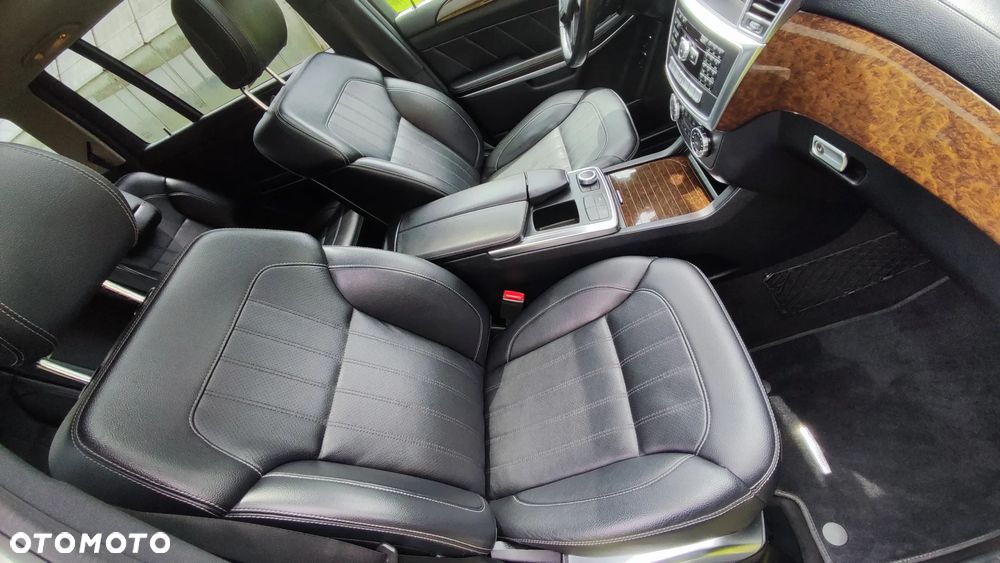 Mercedes-Benz GL 500 4-Matic - 35