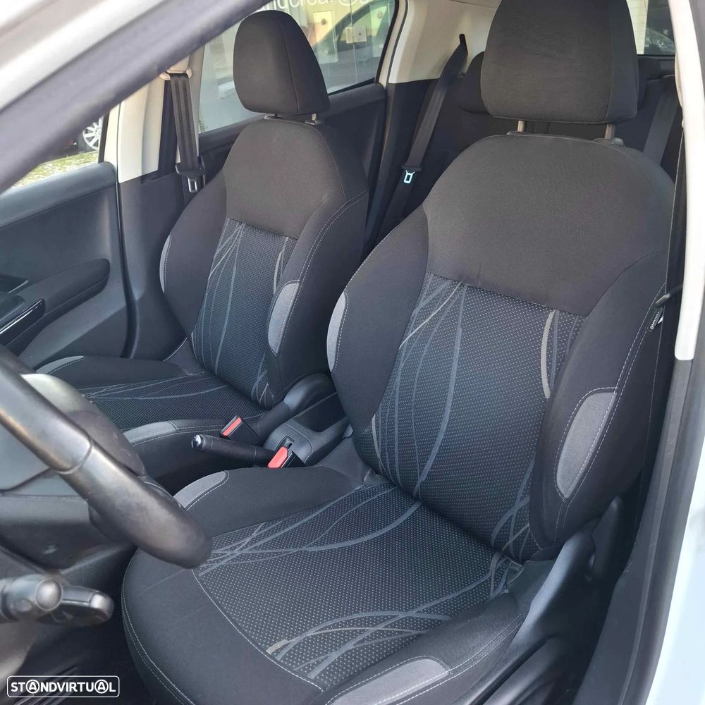 Peugeot 208 1.4 HDi Active - 24