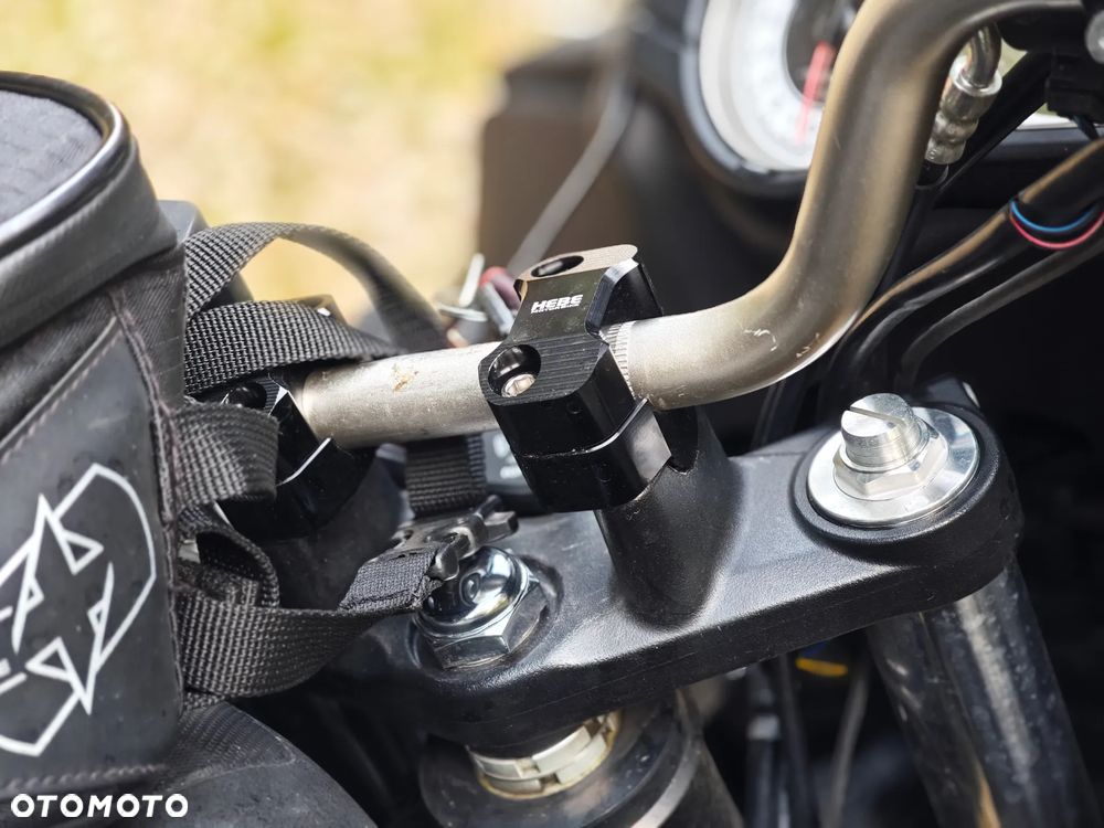 Suzuki V-STROM - 13
