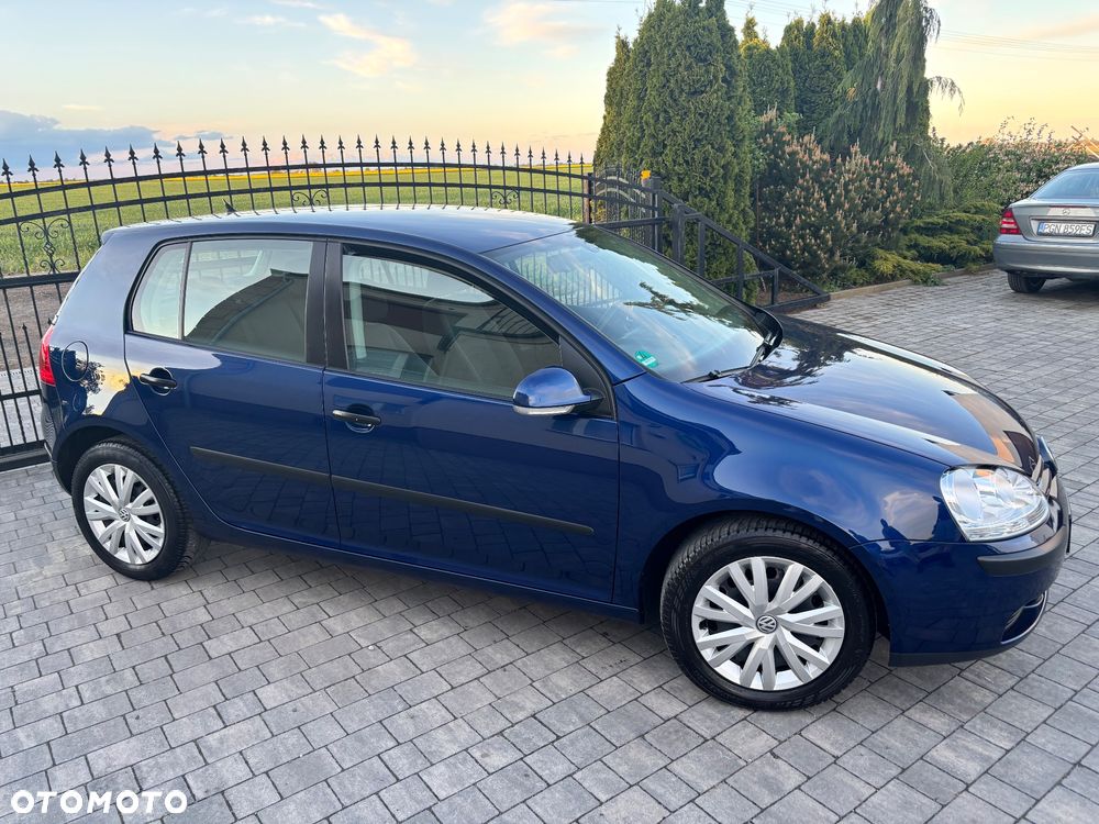 Volkswagen Golf 1.6 Basis - 36
