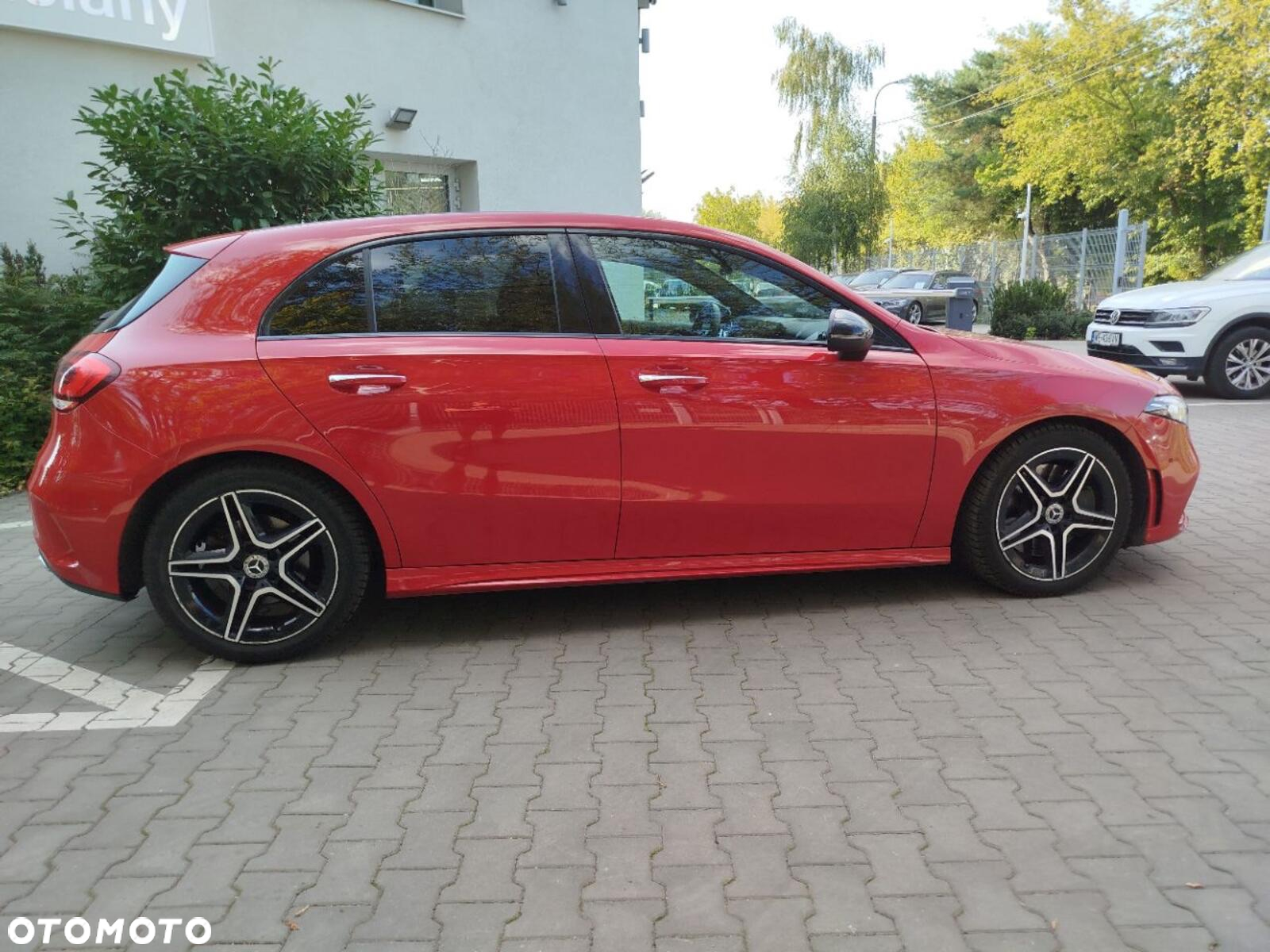 Mercedes-Benz Klasa A 250 AMG Line 7G-DCT - 3
