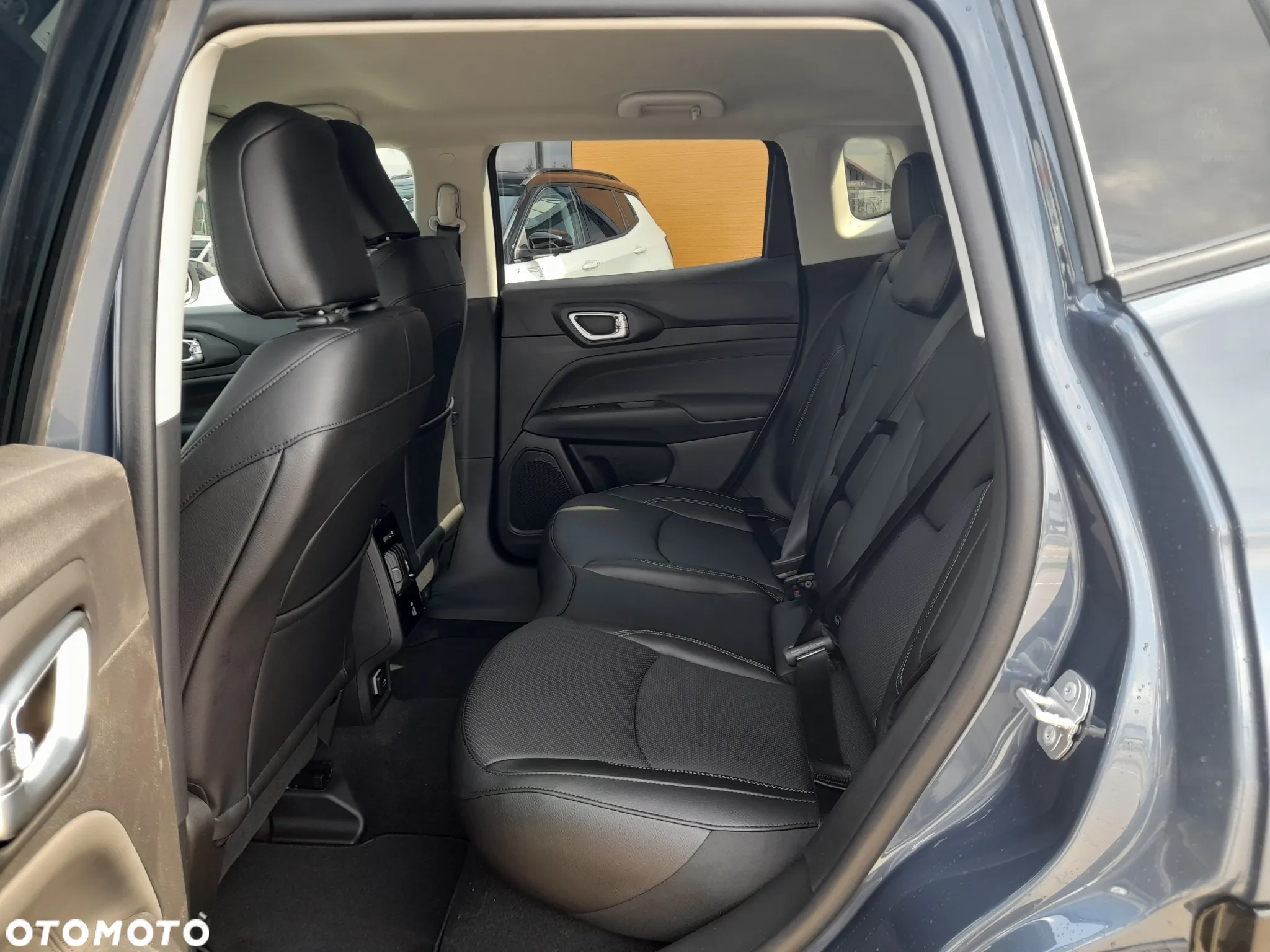 Jeep Compass 1.5 T4 mHEV Summit FWD S&S DCT - 11