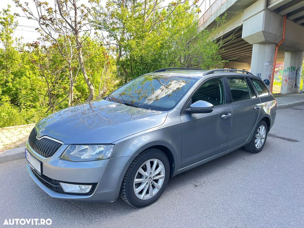 Skoda Octavia 1.6 TDI DPF Ambition - 1