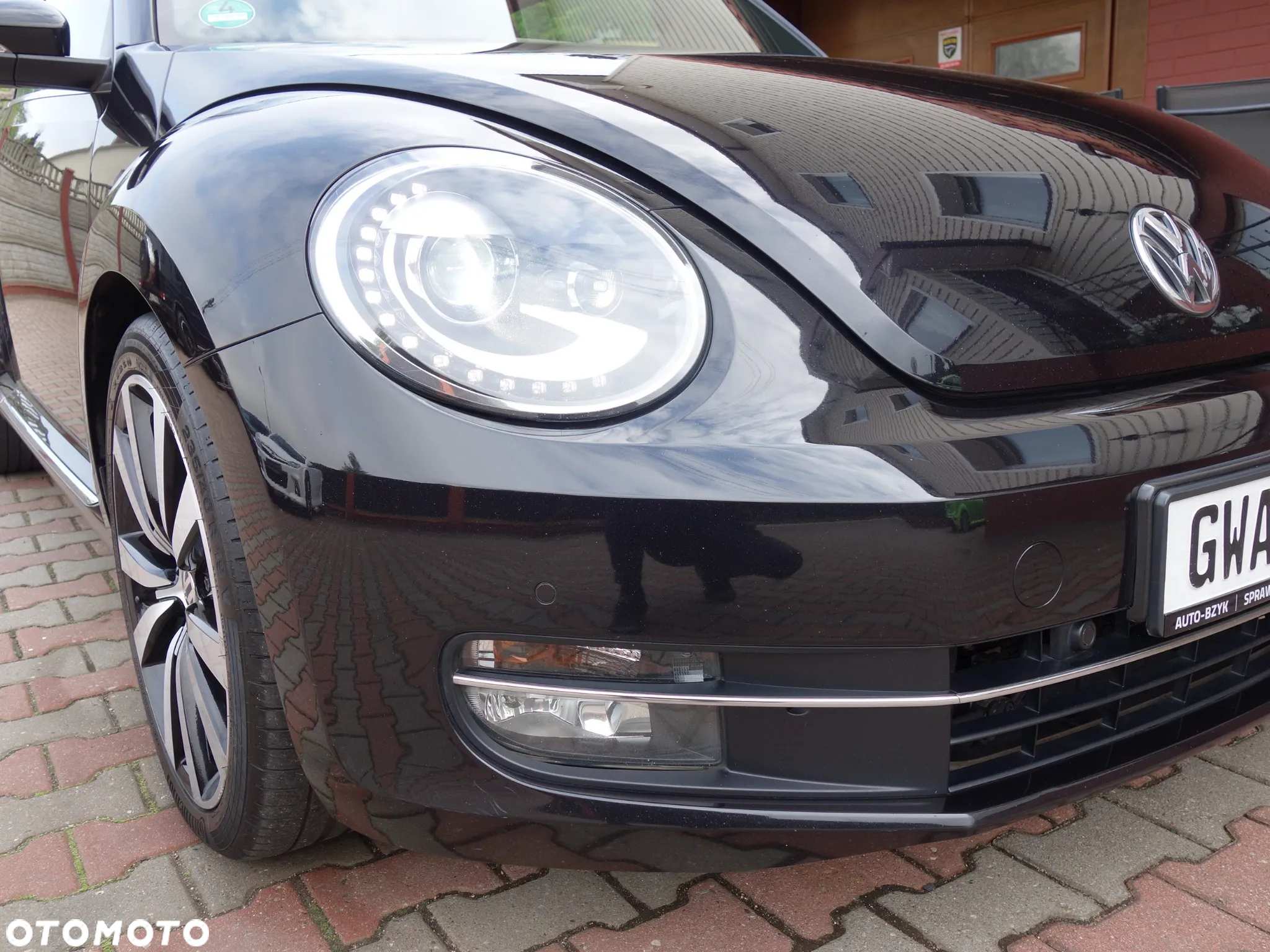 Volkswagen New Beetle - 7