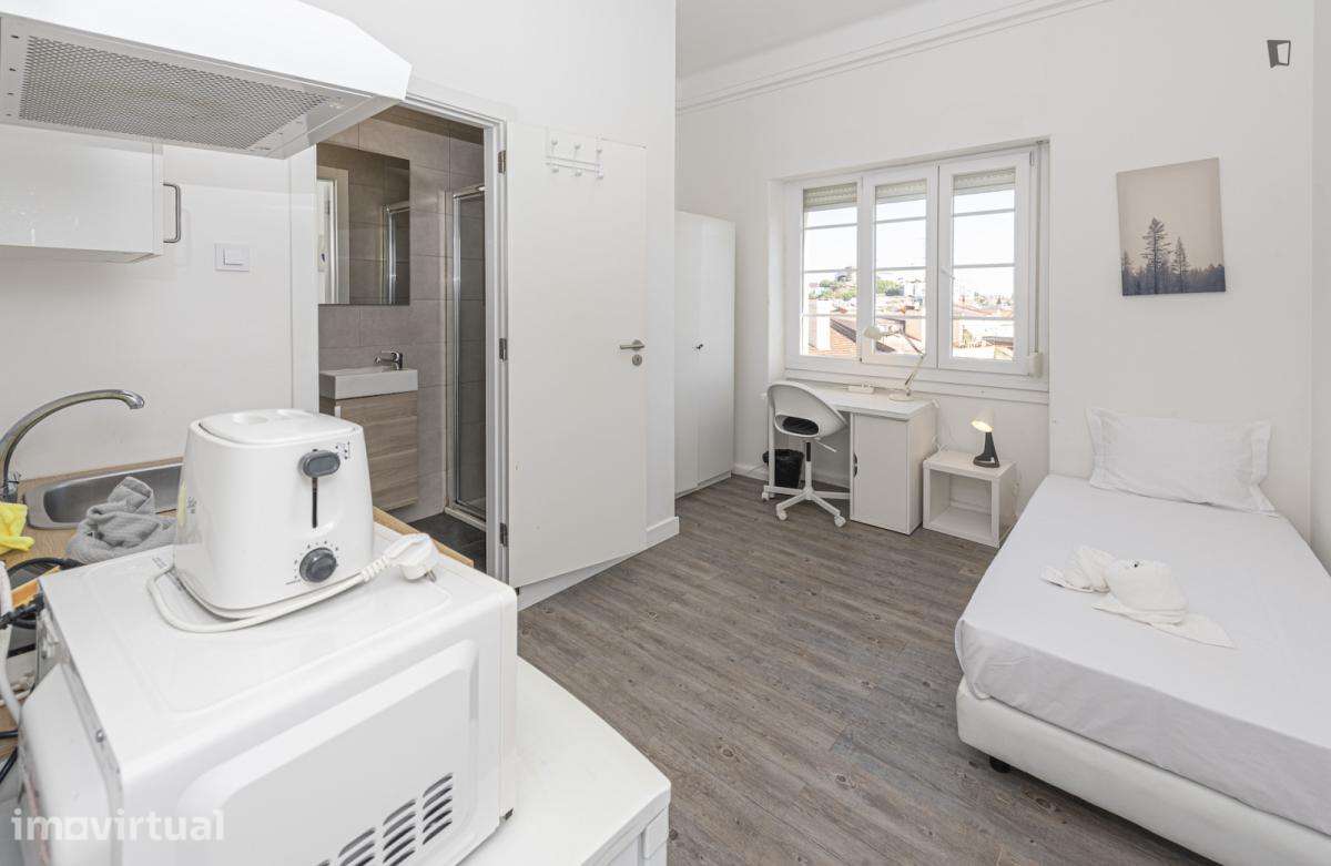 Quarto - localizado em Alameda Lisbon - Grande imagem: 2/19