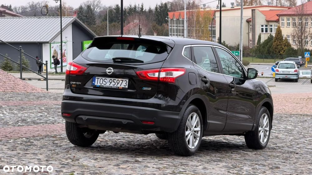 Nissan Qashqai - 2