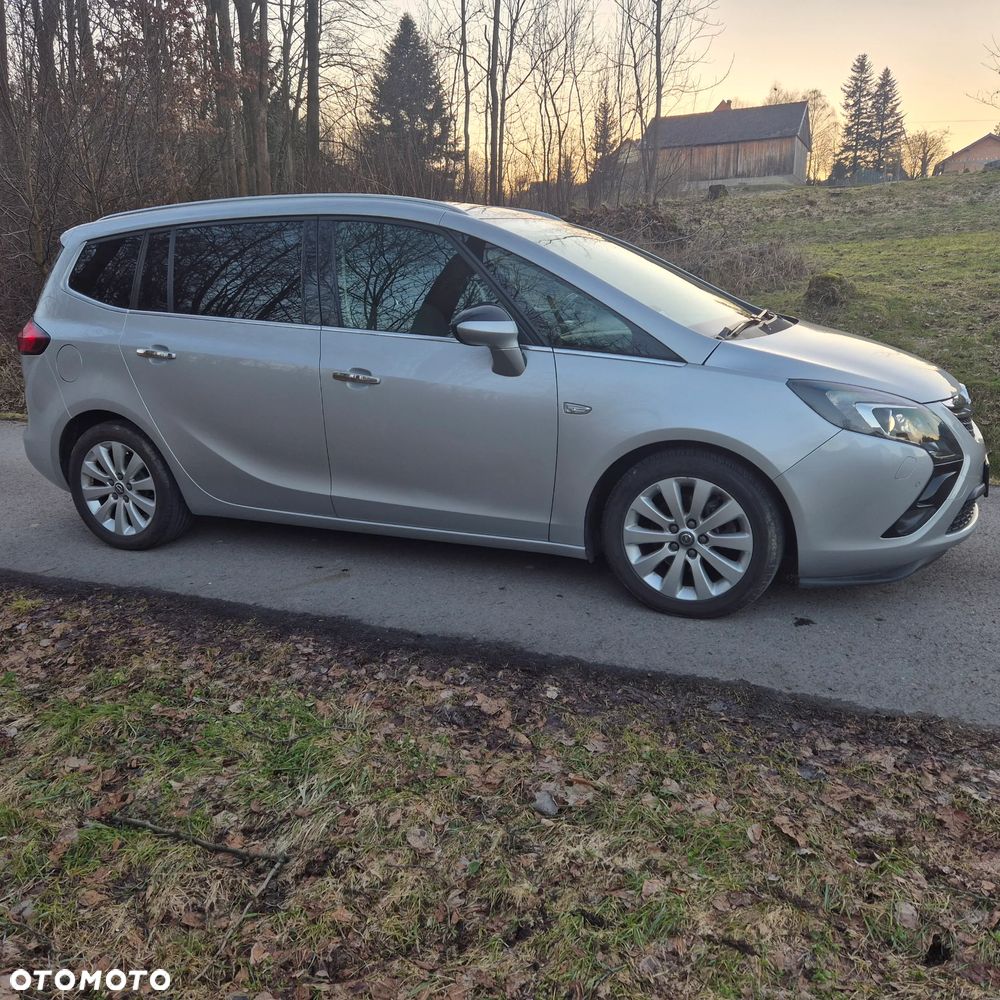 Opel Zafira - 2