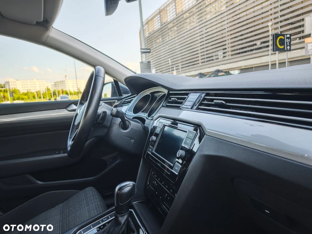 Volkswagen Passat 1.5 TSI EVO Business DSG - 15