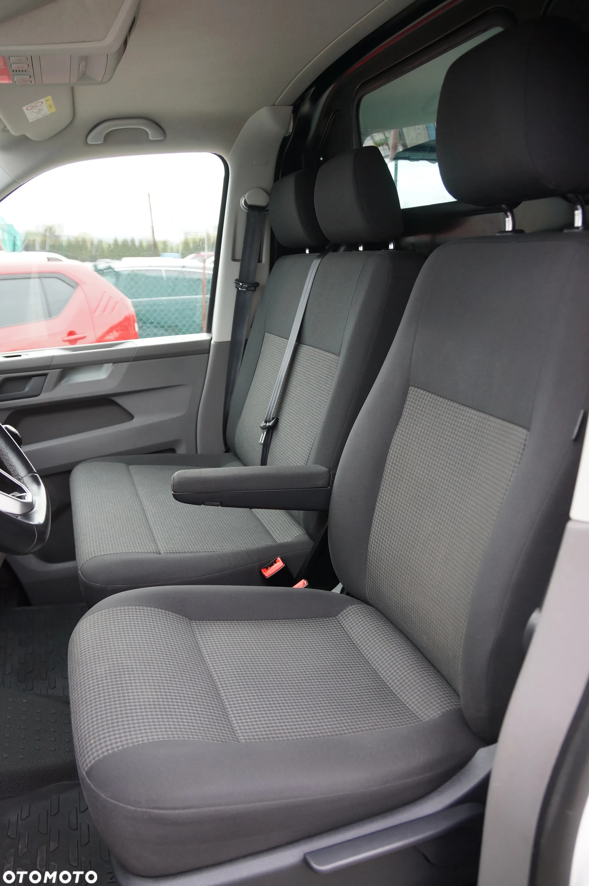 Volkswagen Transporter - 22