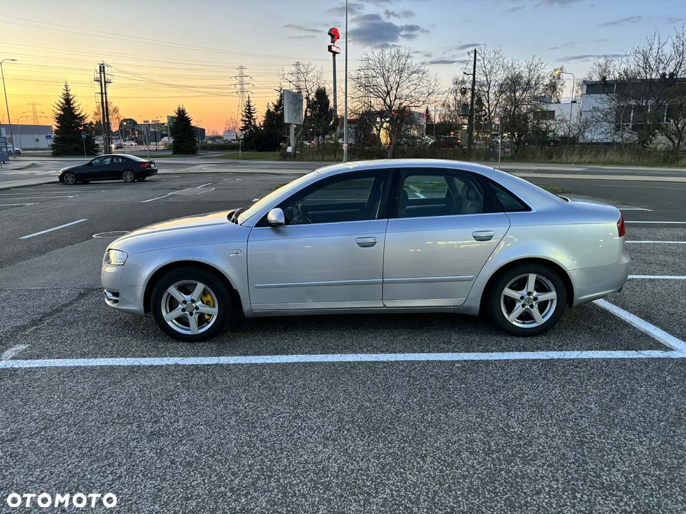 Audi A4 Limousine 2.0T FSI - 5