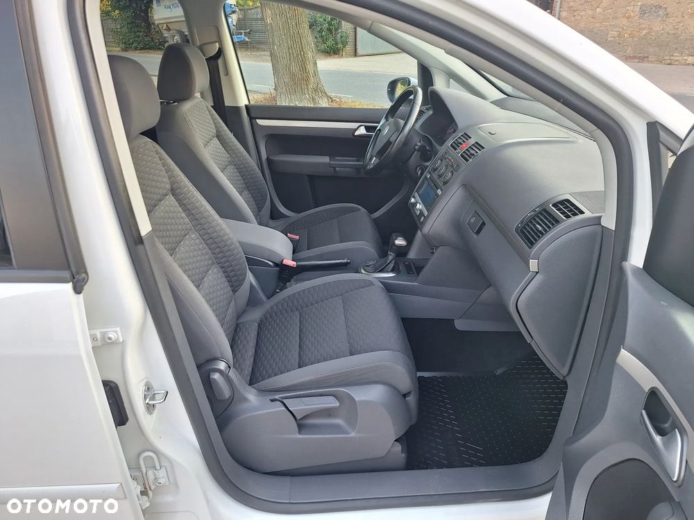 Volkswagen Touran 1.4 TSI Highline DSG - 14