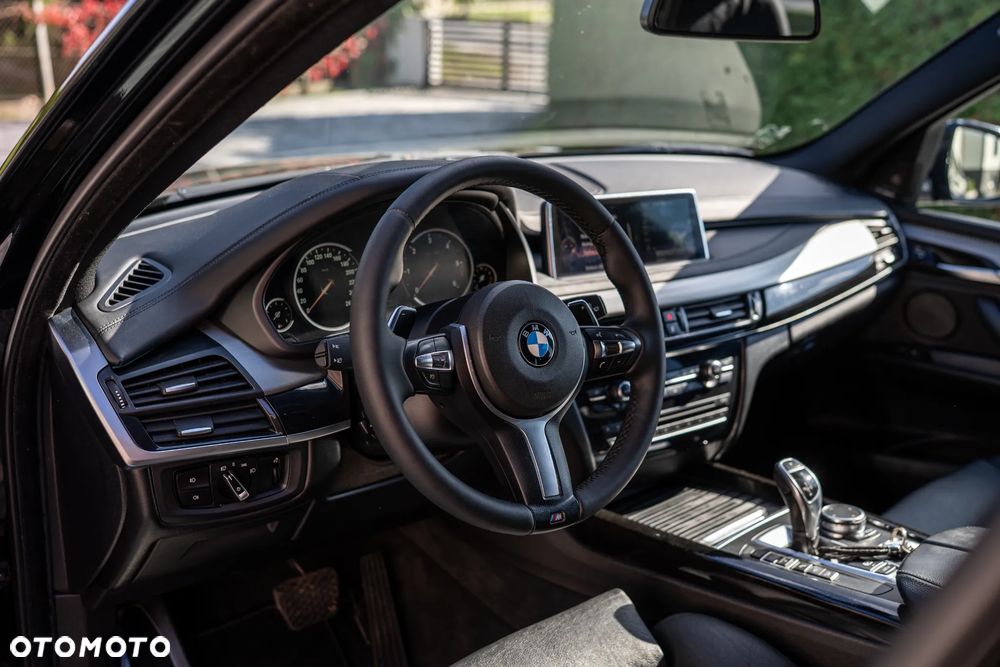 BMW X5 xDrive40d - 14