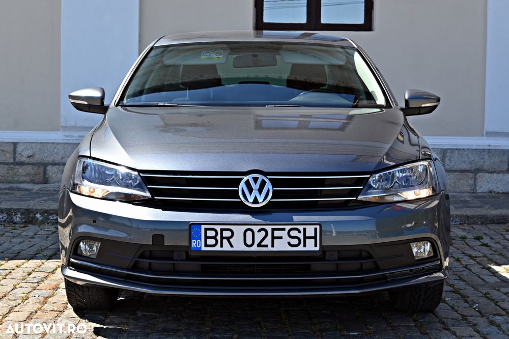 Volkswagen Jetta 1.2 TSI Comfortline - 2