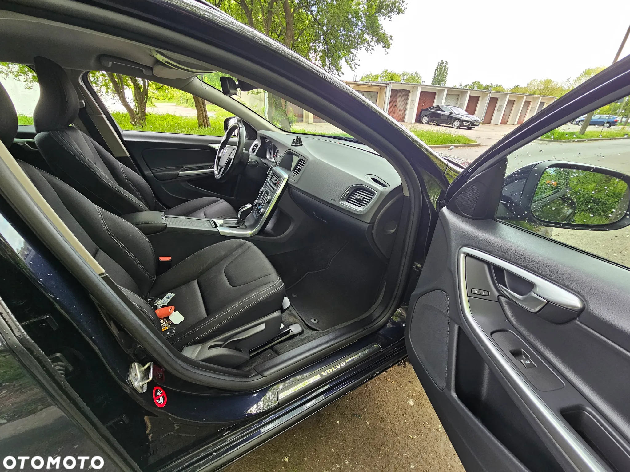 Volvo V60 D2 Geartronic Kinetic - 24