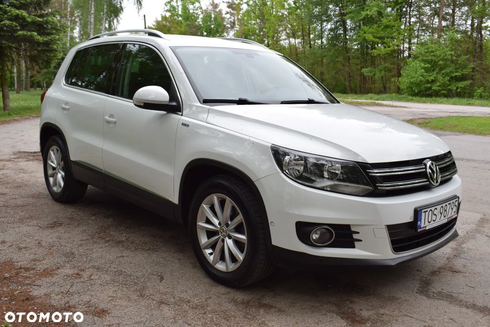 Volkswagen Tiguan 2.0 TDI DPF BlueMotion Technology Lounge Sport & Style - 12