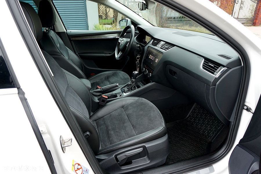 Skoda Octavia 2.0 TDI 4x4 DSG Scout - 27