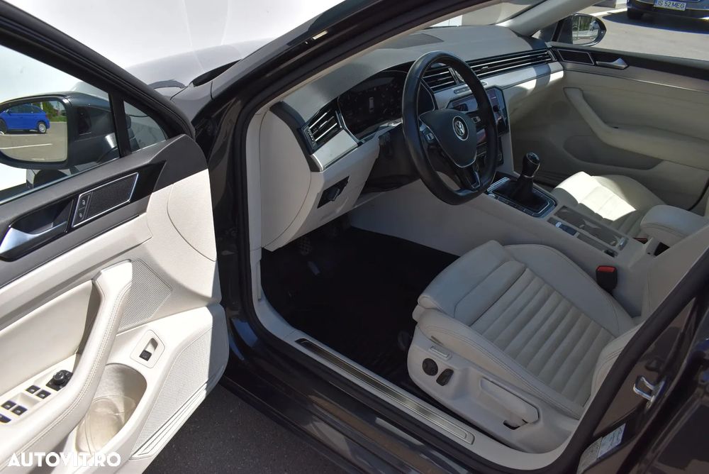 Volkswagen Passat 2.0 TDI 4Motion Highline - 18