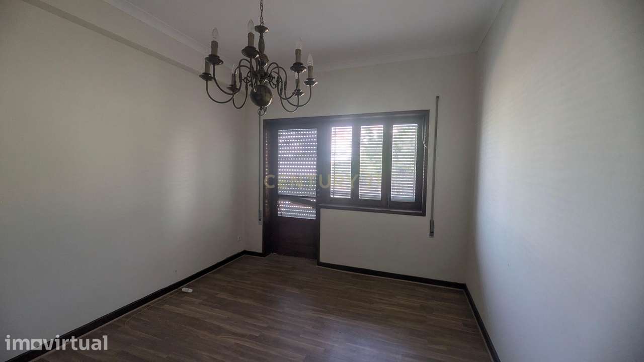 Apartamento T2+1 com Logradouro de 57 m² para Remodelação – Cedofeita - Grande imagem: 4/29
