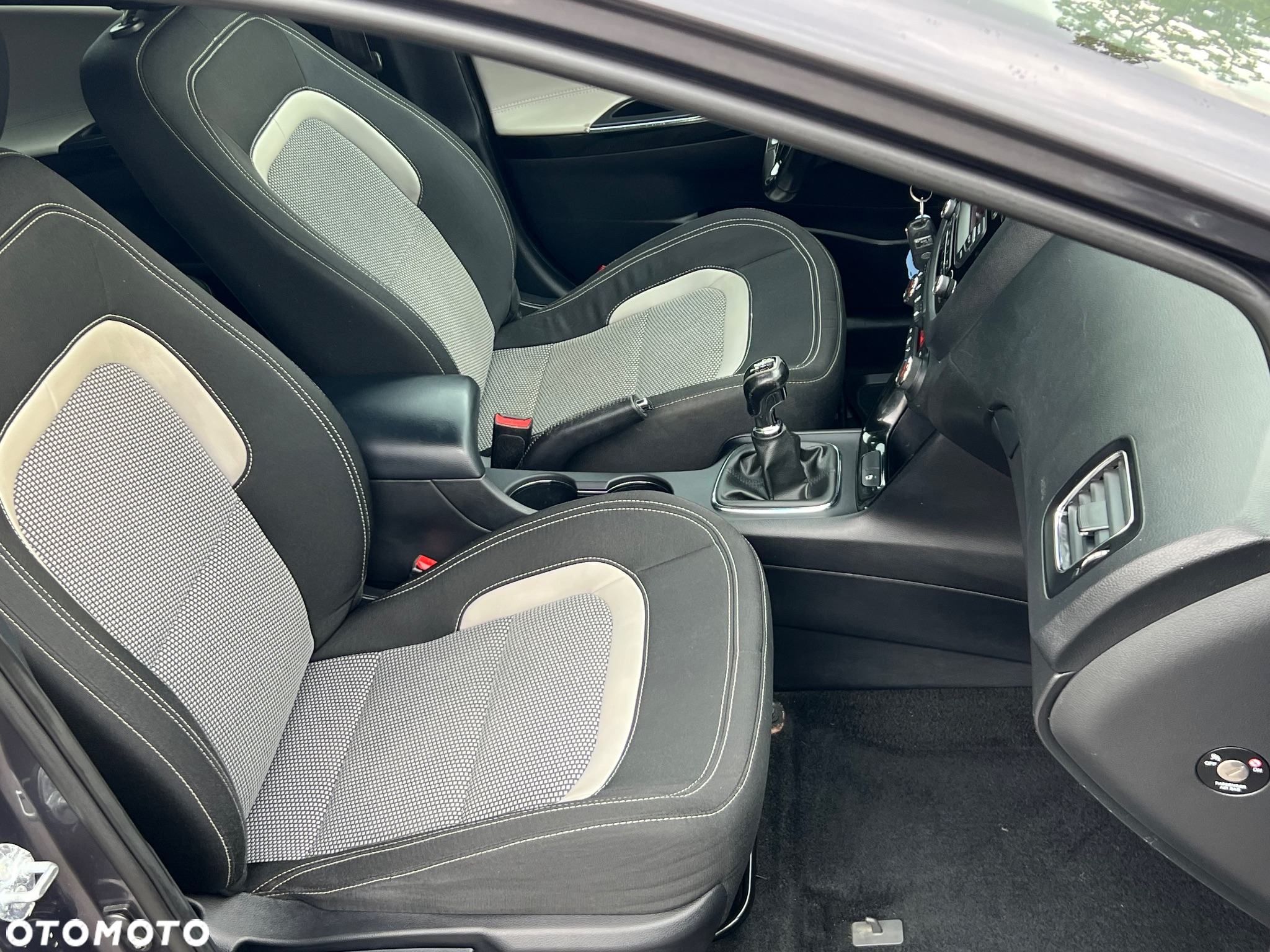 Kia Ceed Cee'd 1.6 CRDi L - 29