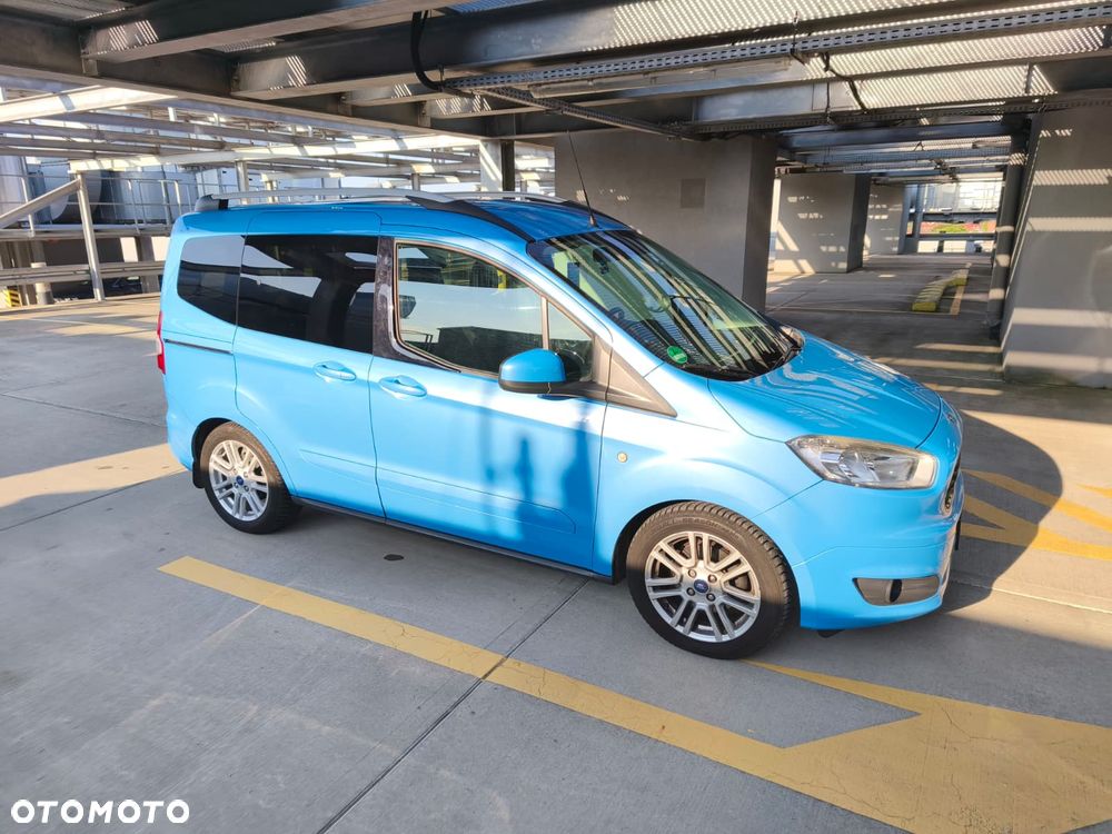 Ford Tourneo Courier 1.0 EcoBoost Titanium - 2