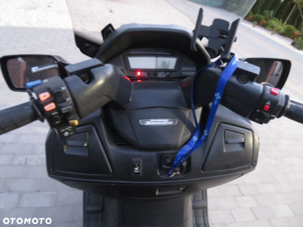 Suzuki Burgman - 5